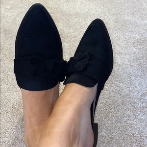 Never worn, Charles David mule with bow